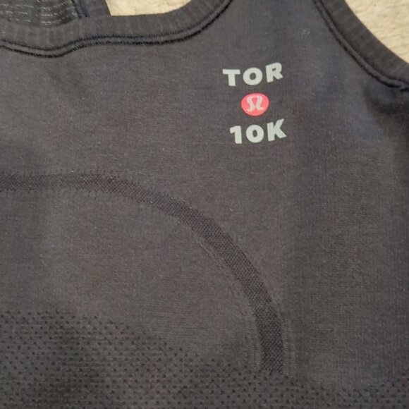 Lululemon limited edition Swiftly Tech Racerback Black / Black Toronto 10k - Picture 3 of 7